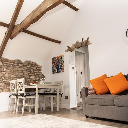 Aldwick Estate Villa Bristol Room photo